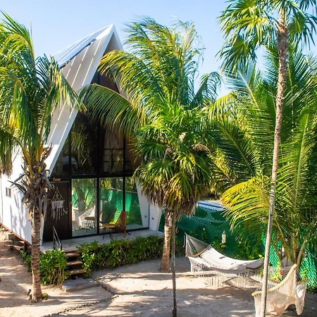Xtambaa Cabins & Spa Only Adults El Cuyo Exterior foto