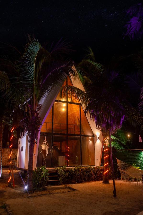 Xtambaa Cabins & Spa Only Adults El Cuyo Exterior foto